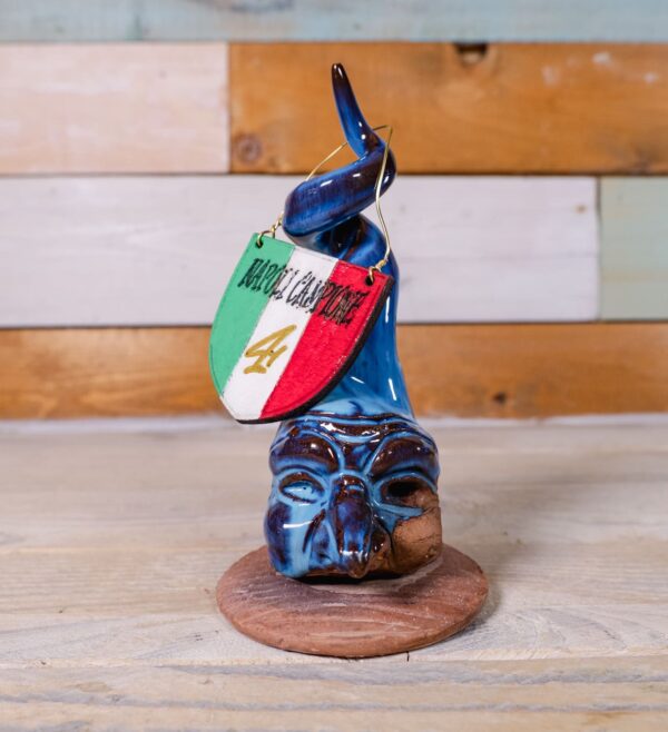 Corno con Maschera e Scudetto